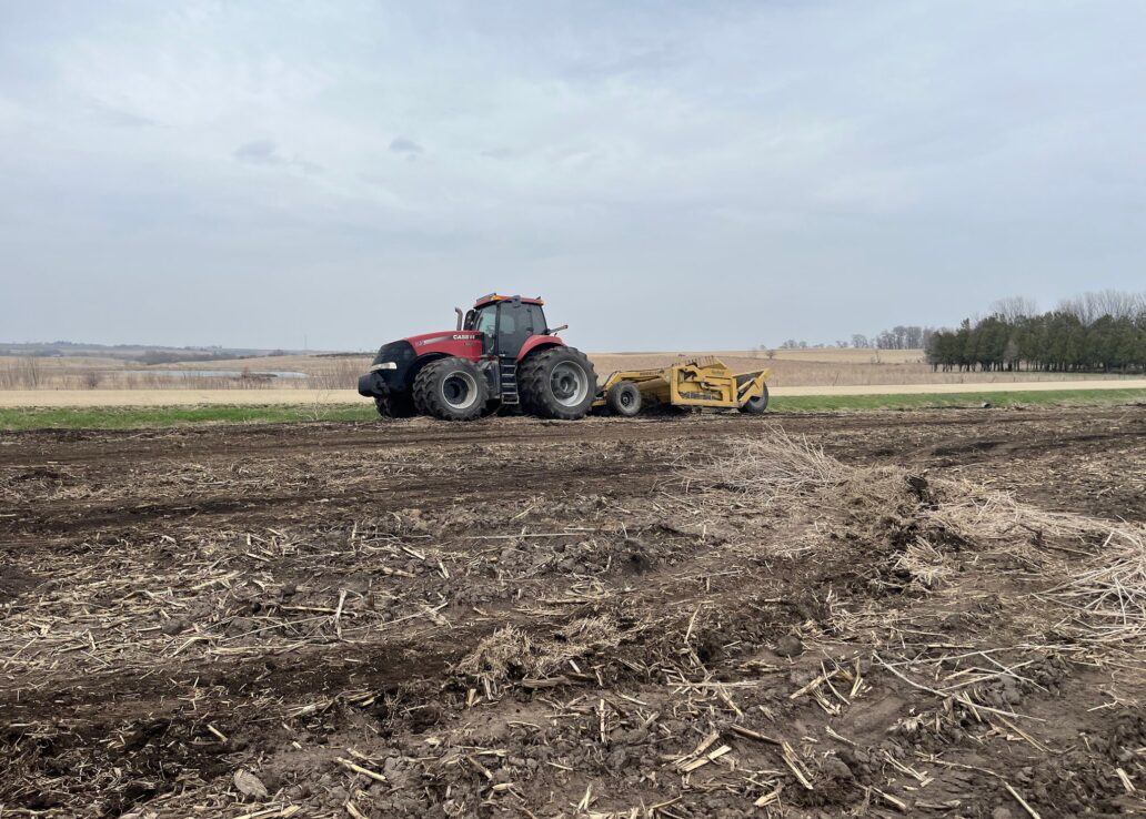 tractor leveling dirt