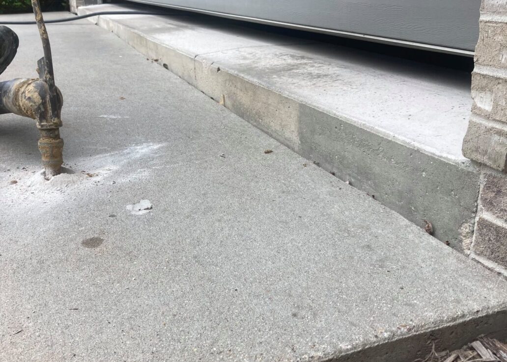 226872746_4249688498408260_6379251959150569451_n sunken driveway